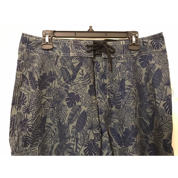 Men’s GOODTHREADS Board Shorts 32 Waist, Swim Trunks, Tropical Leaf Print - Picture 2 of 14